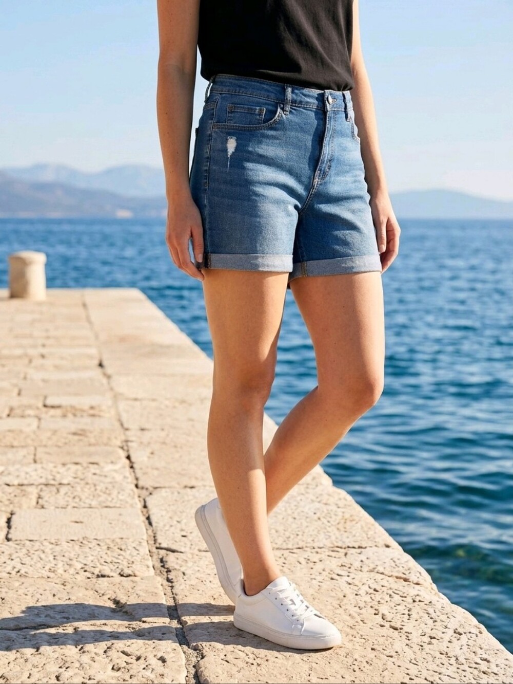 a.n.a Women's High Rise Blue Rolled Hem Denim Shorts Size 12